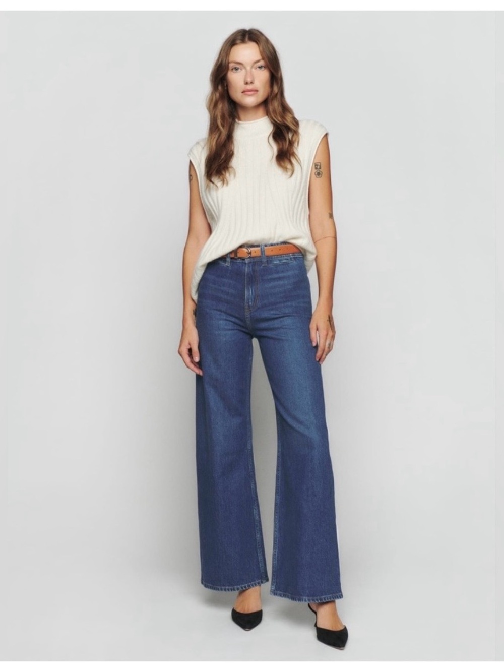 Reformation Thea High Rise in Mirage Size 26 Rare like new